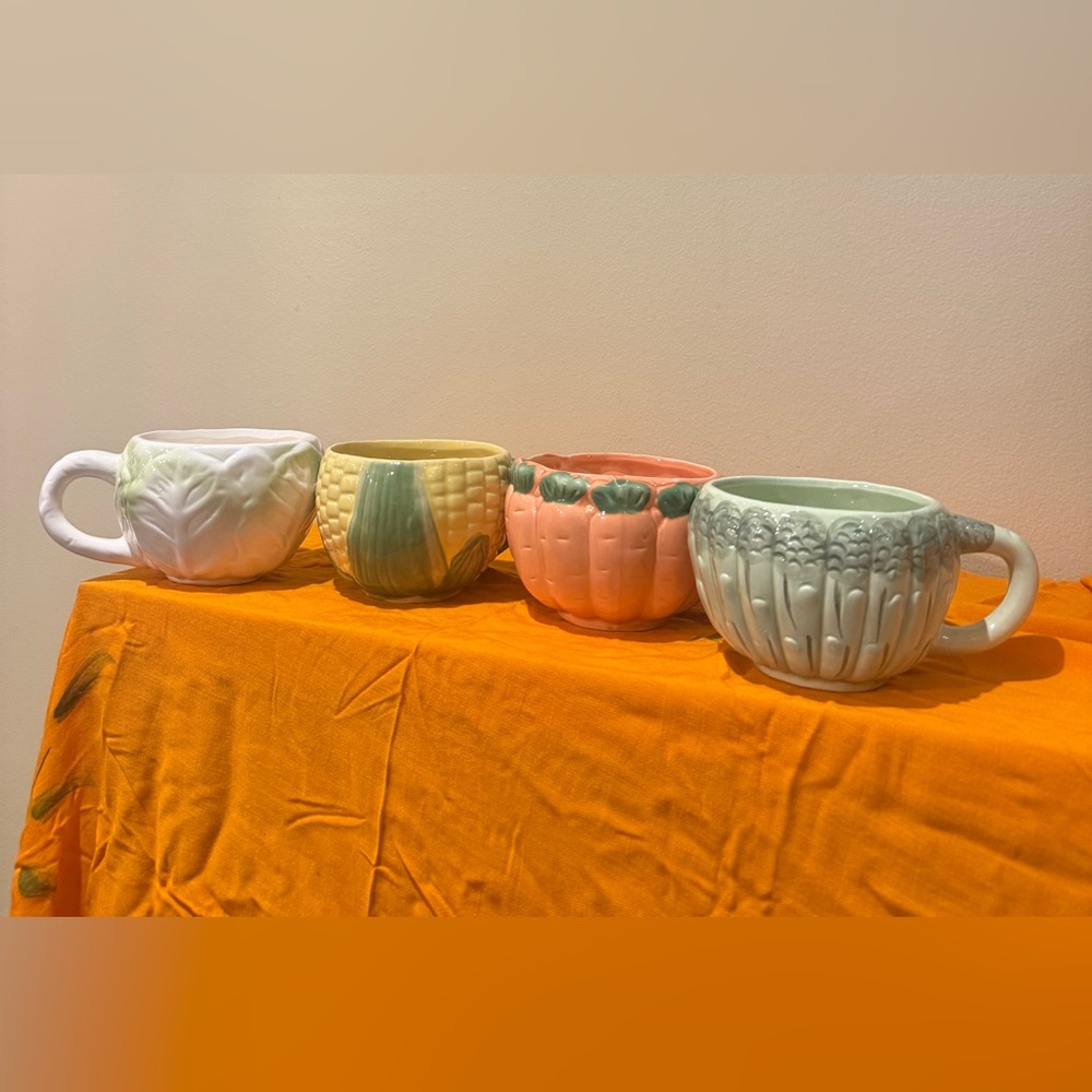 Vintage Retro Ceramic Vegetable Soup Mug Bowl Planter Set Of 4 ***description***